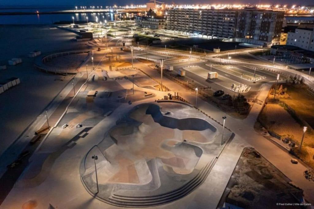 Magnifique Studio Calais Plage Parking Gratuit Luaran gambar