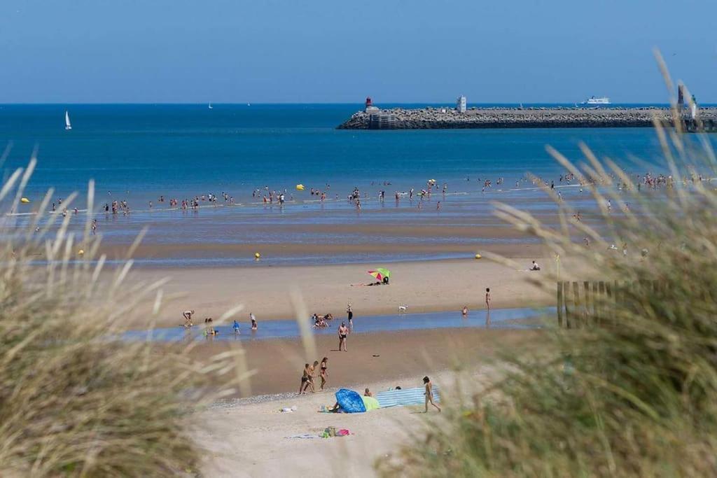 Magnifique Studio Calais Plage Parking Gratuit Luaran gambar
