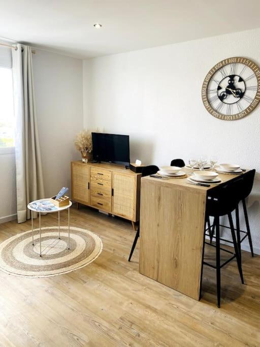 Magnifique Studio Calais Plage Parking Gratuit Luaran gambar